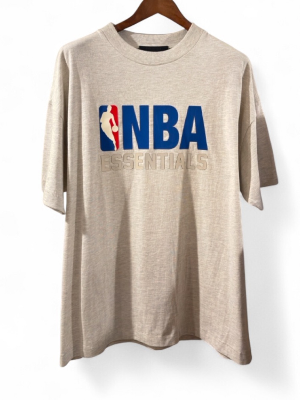 Essentials Fear of God x NBA Logo T-shirt Size Men’s Large (NWT)